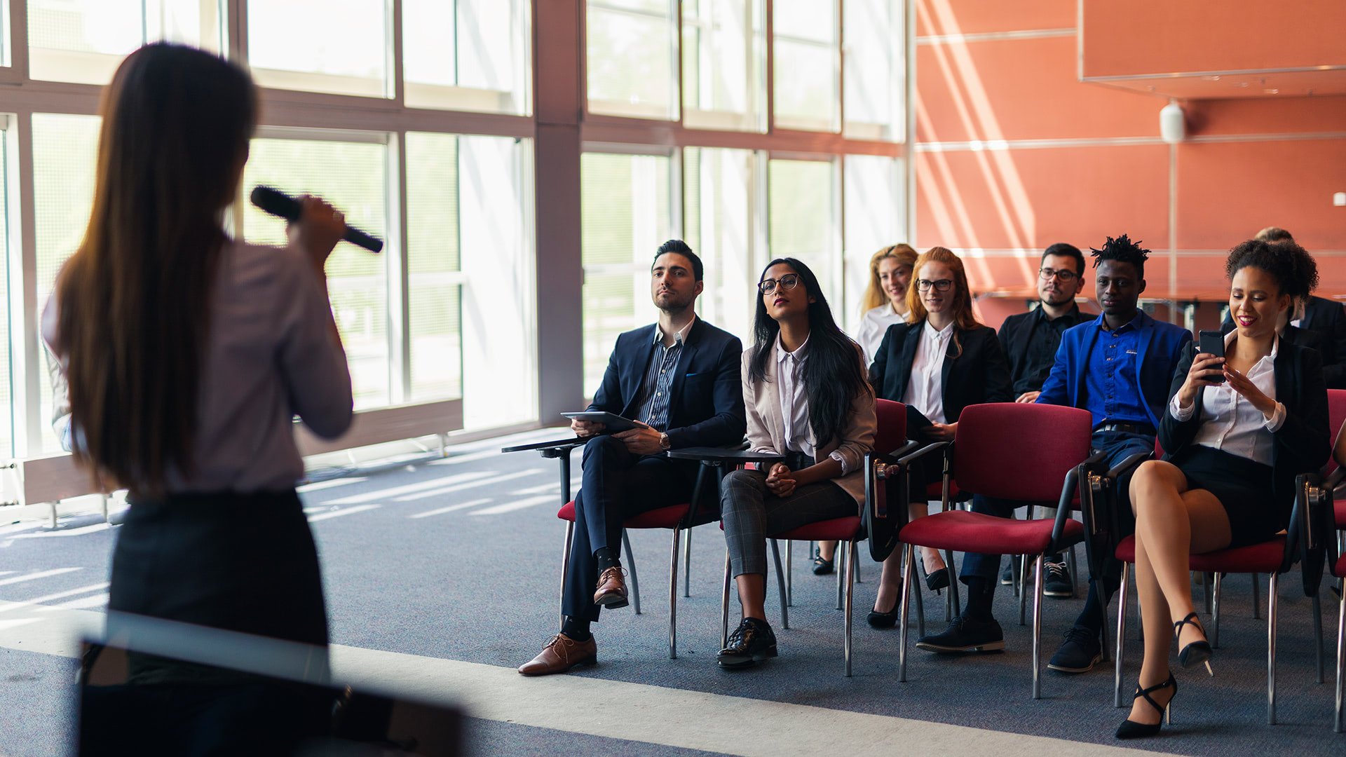 audiovisual-multipurpose-meeting-room