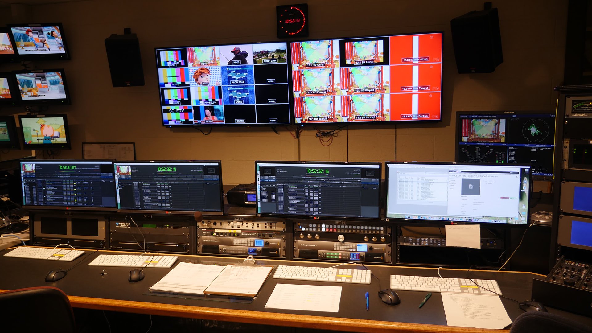 broadcast_production-process_production-room_03